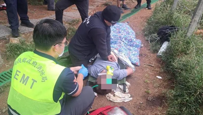 1天登山卻回不了家！高雄男爬鹿林山昏迷　警消背下山、送醫搶救不治