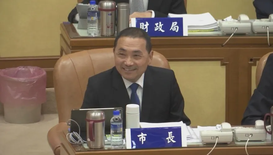 侯友宜跨區協調立委初選　媒體人看到他「藍營共主」的影響力