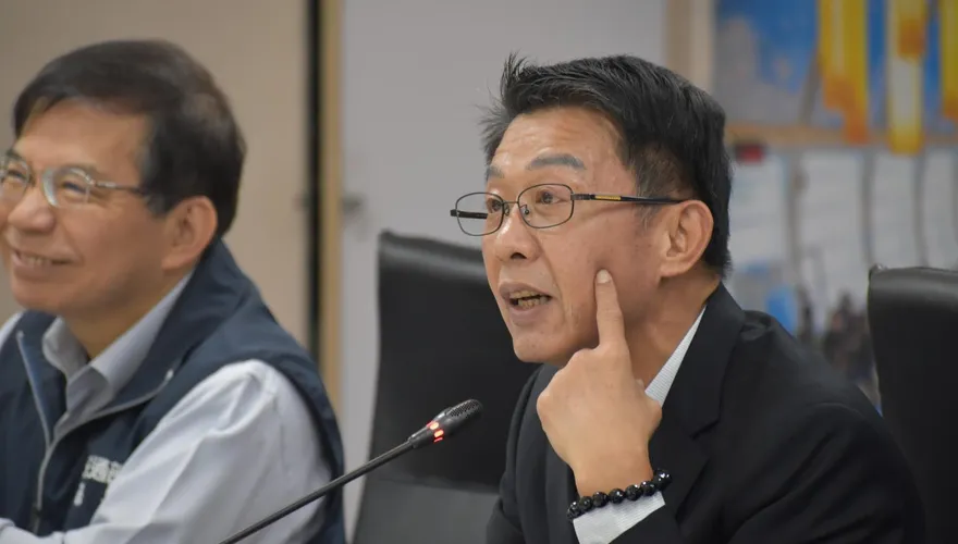 郭台銘「一縣市一小型核電廠」震撼全台　綠委批「天馬行空」：嚇跑中間選民