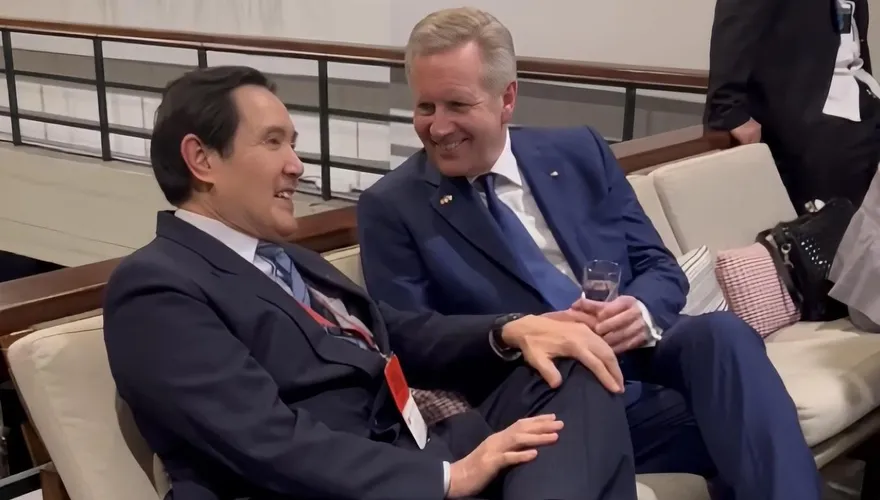 馬英九到希臘遇到老朋友！這大咖熱情稱「President　Ma」
