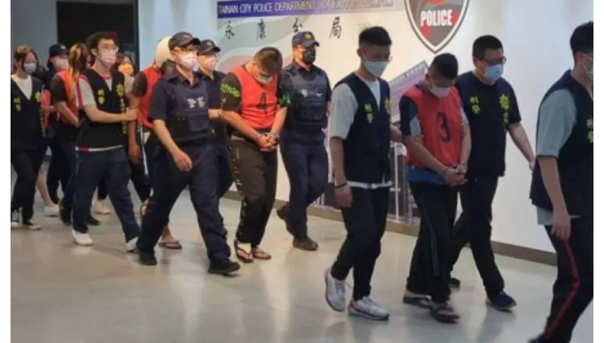 永康超商店員之死！6嫌認施虐撇清涉墜樓　女店長在場卻3萬元交保是這原因