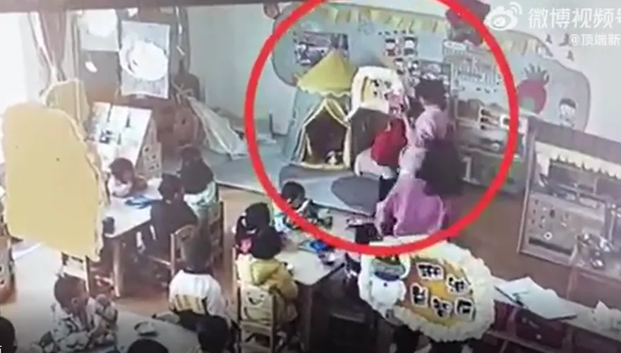 影/4歲男童遭幼兒園老師「重摔在地」　家屬事發2個月等不到道歉氣炸