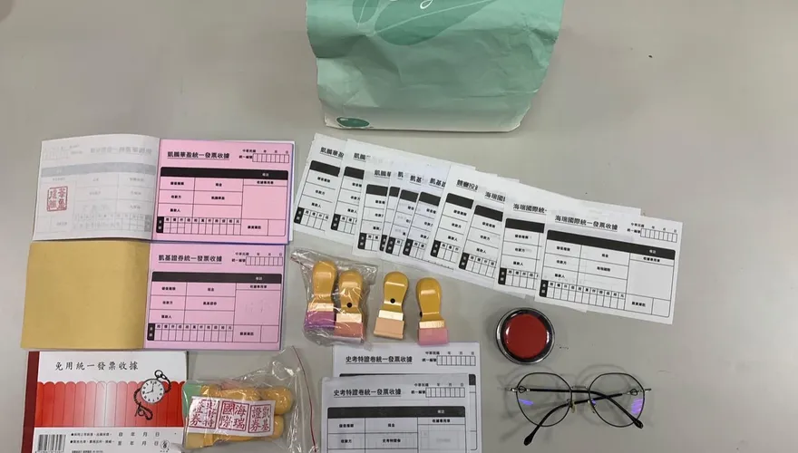影/真朋友！竹科女新貴信了「理財專員」　友人「拐」她警所保住300萬