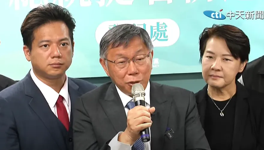 王世堅預言「9月退選」藍白合　柯文哲嗆賭大一點「吞曲棍球」如何？