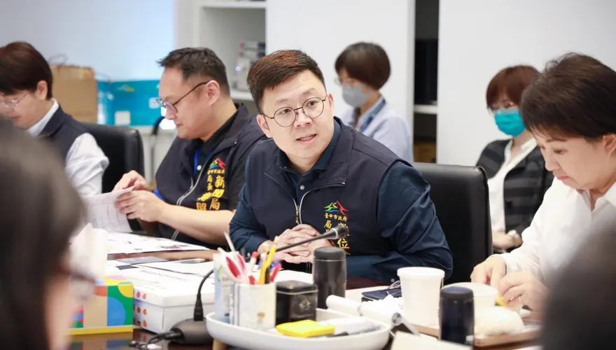 唐鳳驚呆！一到台中拜會盧秀燕就被「這點」震撼