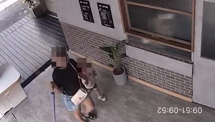 影/台南3歲女童最後身影曝！牽著媽媽「小跳躍」前進　過馬路竟天人永隔