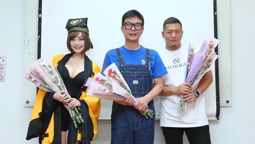 錢小豪「不時被當小朋友哄」　坦言80多歲老爸已失智