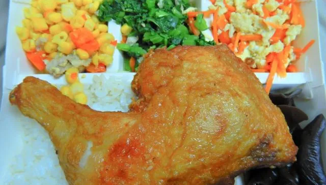 便當三菜一主食營養均衡？營養師：排骨便當+珍奶直接吃掉一天熱量