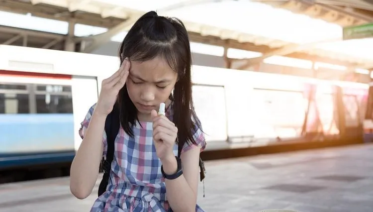 搭車怕壞了出遊興致　必吃暈車藥？藥師：這5種人不適合