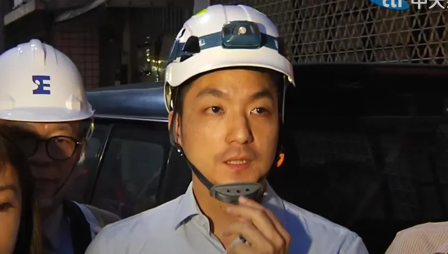 快訊/信義區天坑驚傳二次崩塌！蔣萬安抵現場勘災