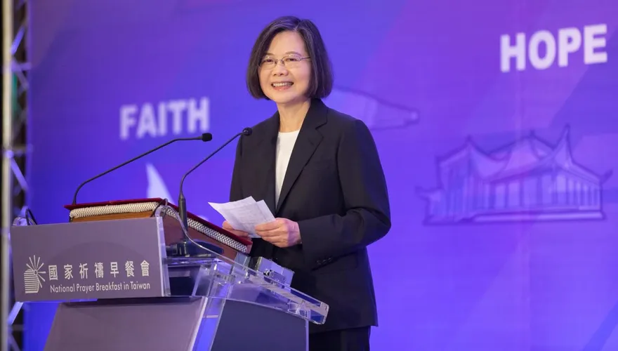 NCC違法關中天「蔡英文談言論自由：不後悔選總統」！網氣炸嗆這句有夠酸