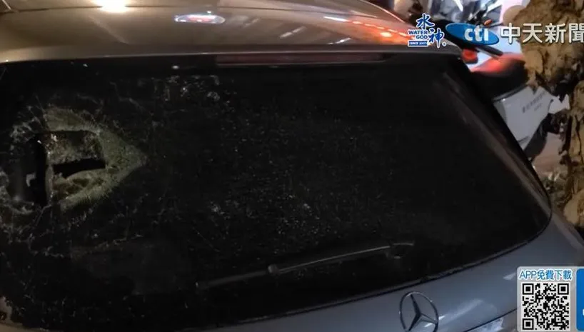 徐巧芯助理遭砸車　警方循行車紀錄器逮人