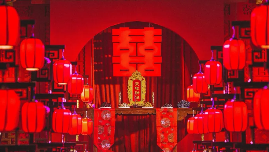 為聘金鬧掰！趁未婚妻熟睡猛刺「胸口放血」　男子牆上留下14字血書