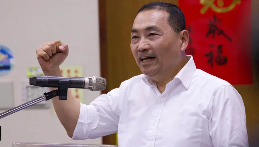 影/「九二共識」有新論述？侯友宜回「台灣不分顏色　只有青天白日滿地紅的國旗」