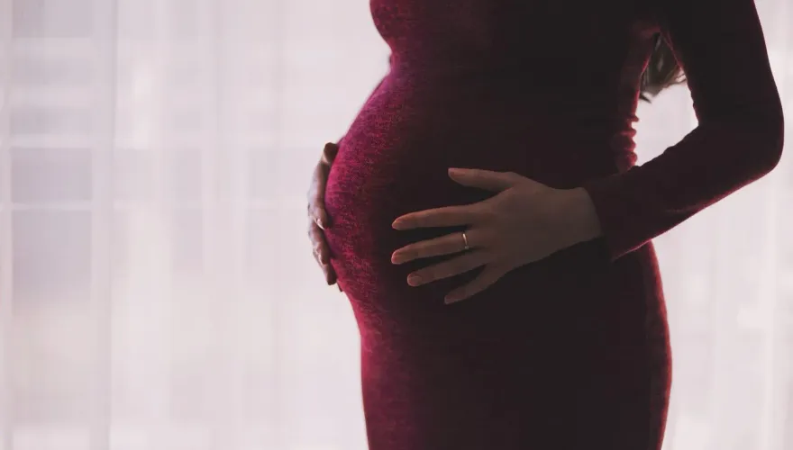 懷胎7個月寶寶疑小腦有缺陷　公公情勒媳婦觸禁忌　蘇怡寧：根本亂牽拖