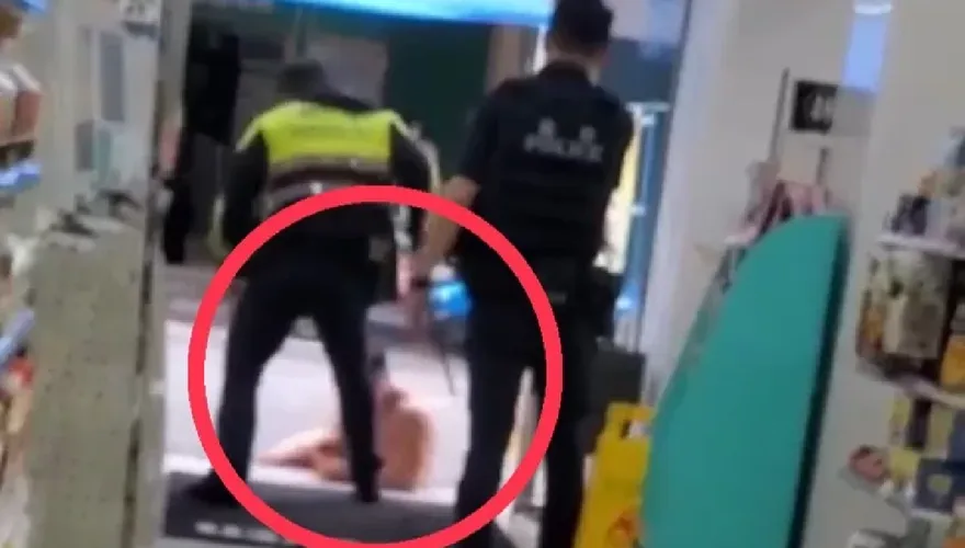 員警遭攻擊拿警棍敲「超商浩克」被記過移送法辦！網怒抱不平：台灣警察就是可憐