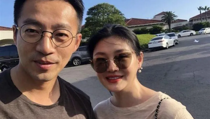 何靜逆風力挺汪小菲！轟大S「無理取鬧必遭報應」　網嗆：關妳什麼事