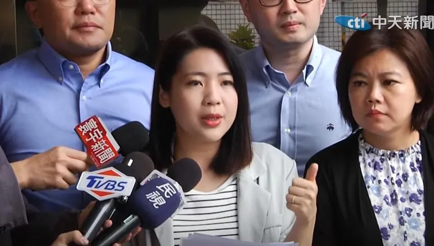 影/im.B詐騙案延燒！徐巧芯告陳歐珀、黃偉哲　南市府：市長從未同意廠商用肖像宣傳