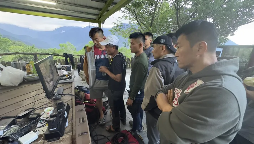 暴雨狂襲飛龍瀑布…溯溪團2死3失蹤！今早持續搜救尋下落