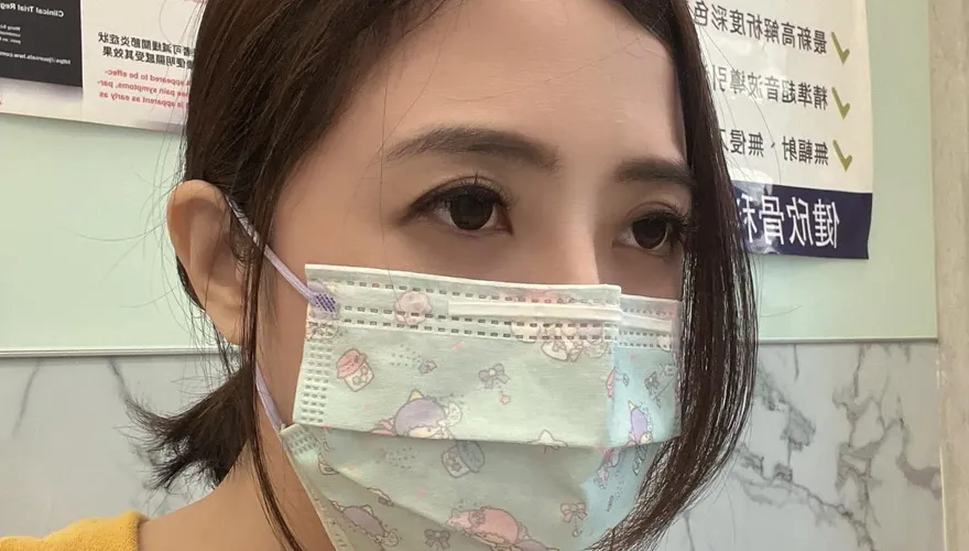 李亮瑾「從椅上摔倒」竟尾椎骨裂！疑身體有1狀況：女人不要輕忽