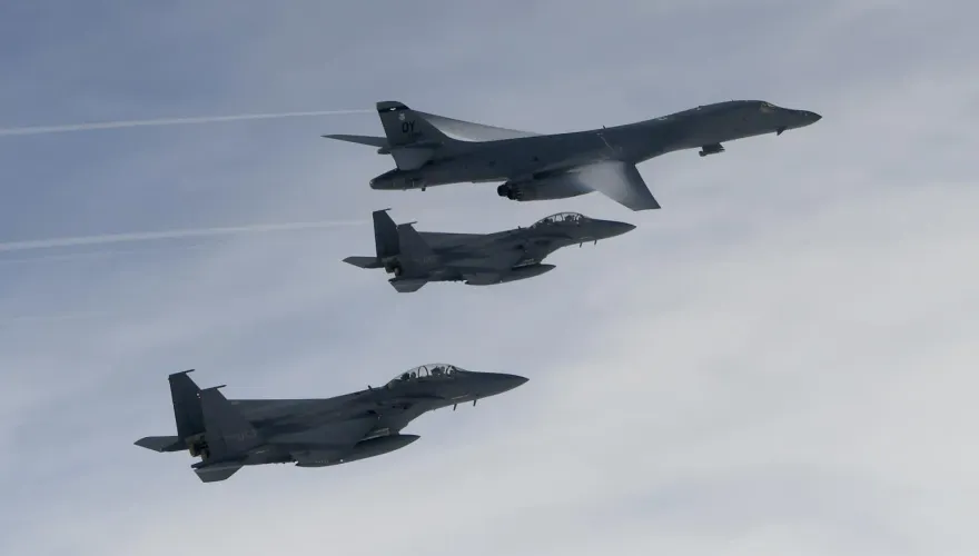美兩架B-1B戰略轟炸機飛越波羅的海　遭俄軍戰鬥機攔截