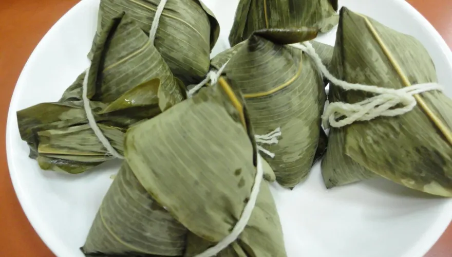 影/端午將至！台中驚見搶粽排隊人龍　員林「10元小肉粽」凍漲40年超佛