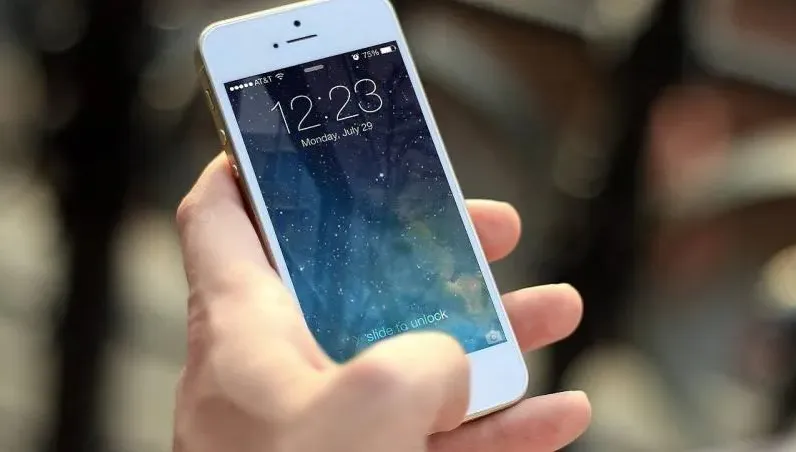 iPhone電池續航力變差！防毒、桌面小工具APP是吃電兇手