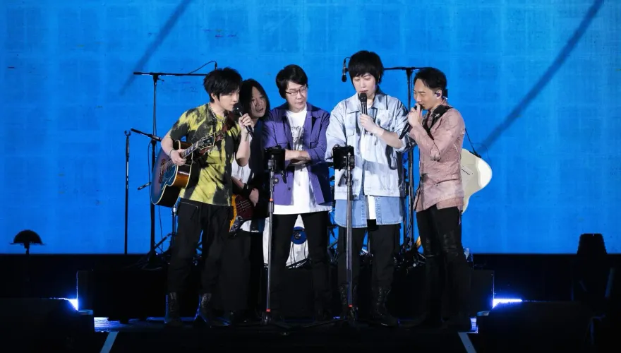「老婆」現身演唱會！ 五月天嚇瘋斥：三觀不正