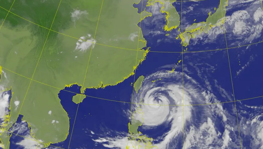 別被陽光騙了、颱風雨一陣陣！彭啟明：明後天北部雨勢很明顯