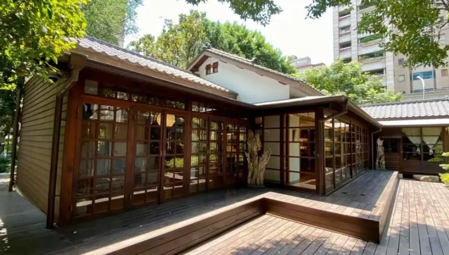 90年老屋重獲新生！探索城東「文房」秘境