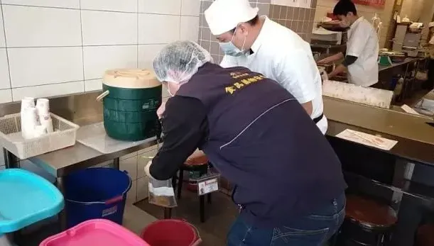 竟把大比目魚當鱈魚賣！台中稽查20家鐵板燒　2業者遭罰