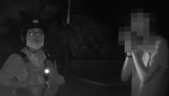 影/450萬賓士超寶貝！酒駕怕拖車求警放行　醉友助陣嗆「恁北是網紅」