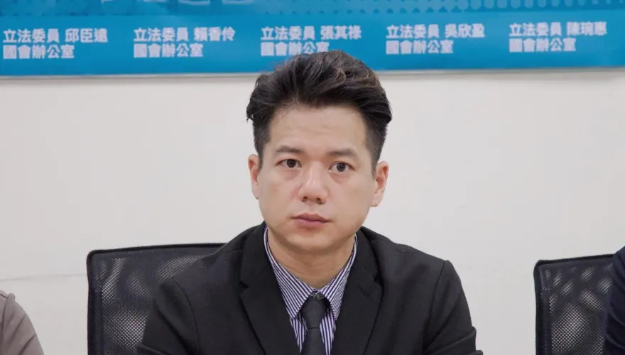 網傳國民黨納「民眾黨立委」進不分區！邱臣遠駁斥：假訊息