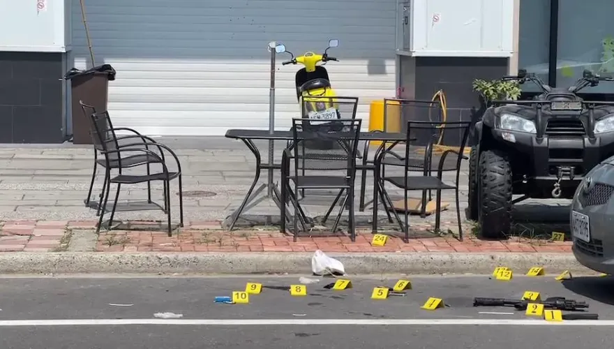快訊/台南警匪駁火！男步槍掃射水產店　遭警轟3槍中彈送醫