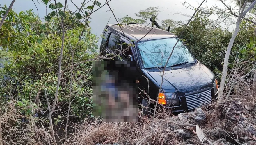 台南轎車衝入魚塭！疑逃生不及…駕駛漂浮副駕駛座身亡