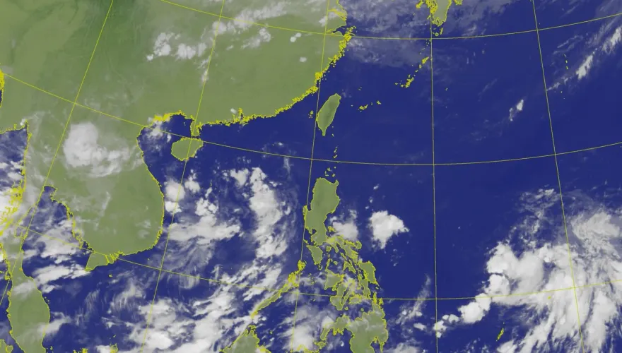 又有颱風？衛星雲圖驚見2大雲系　專家呼籲民眾首要任務是提防這個