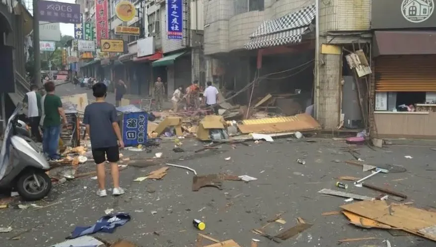 店老闆全身80%灼傷搶救1天不治！苗栗牛肉麵店氣爆慘劇老母親、女兒命危