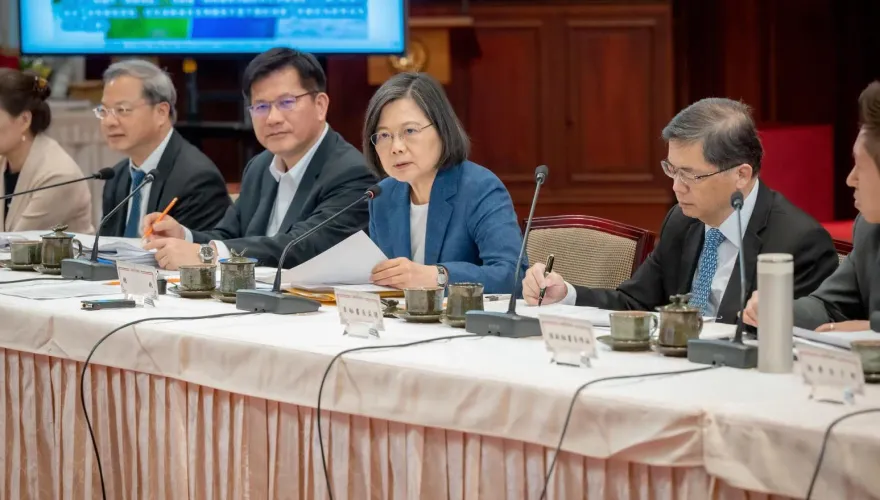 救賴清德選情？  蔡英文認了：緊急命令可重啟核電　網驚呆怒吼一句