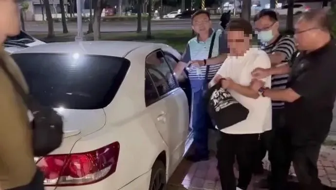 逮到人了！不爽被按喇叭竟拔槍輸贏　嘉義警3小時緝獲命理師嫌犯
