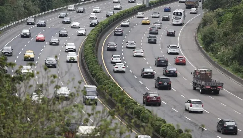 行駛國道最內線…她收3千元罰單　網見車輛時速笑了：國家認證87無誤