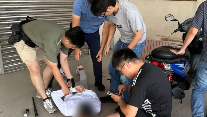 影/不知警所長臥底「詐騙群組」！他假冒投顧老師助理…到府取款遭活逮
