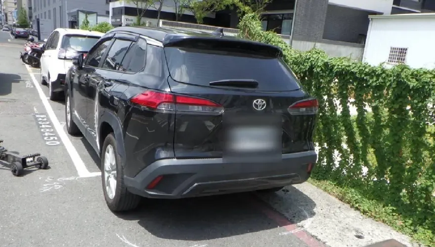 搶錢藉口看這裡！前方汽車「這樣停車」　害他被開紅單又被拖吊