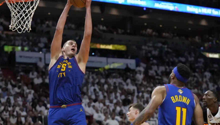 挑戰NBA空前神紀錄！約基奇大三元製造機　包辦季後賽得分籃板助攻第1