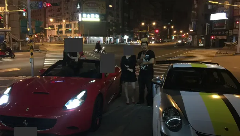 羅百吉超跑佔人行道！竟辯「罰單等於繳保險」遭轟：跟朱學恒差不多都噁