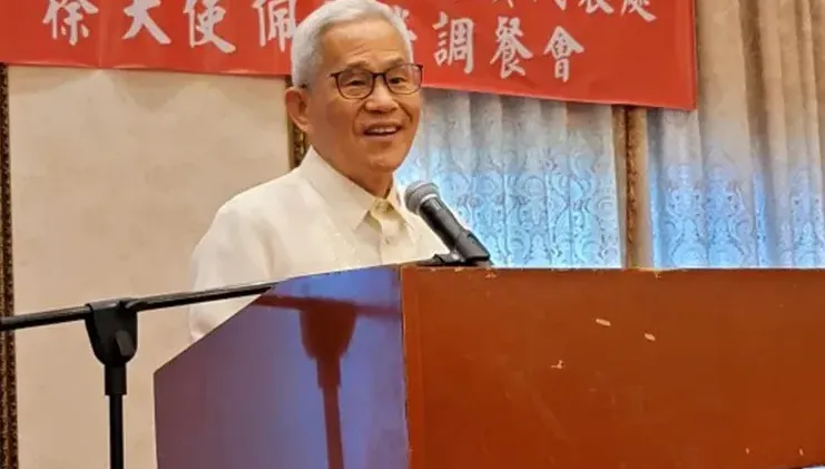 大使驚爆性騷！前駐菲代表徐佩勇遭控「強吻、捏胸」女秘書　外交部：解職調查中