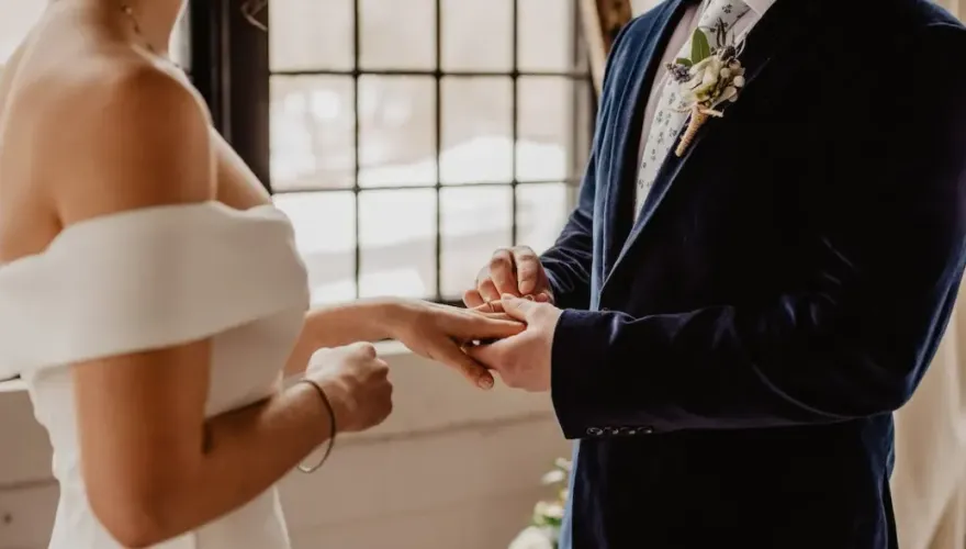 月薪多少才能結婚？過來人勸：1重點沒說清楚別結