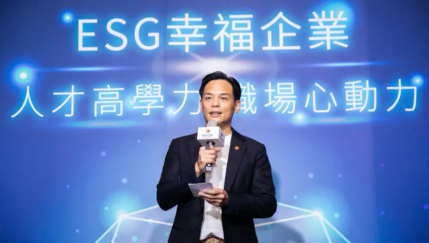 看PLG太激動「丟水瓶砸球場」　台灣大總經理林之晨道歉了
