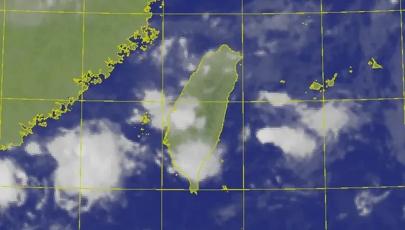 快訊/南台灣再接招！5縣市發布「大雨特報」防雷擊強風