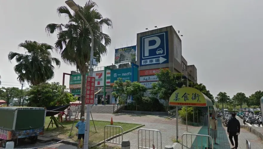台南柳營醫院旁美食街傳失火　經查為B1冷氣管冒煙無人傷