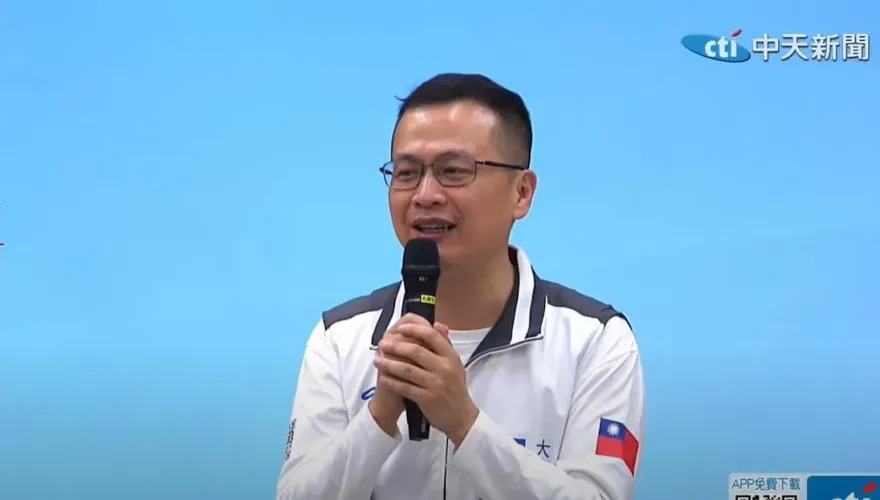 自曝看到匿名放話「已和團隊決裂」　羅智強：要挑撥我和馬英九總統就免了